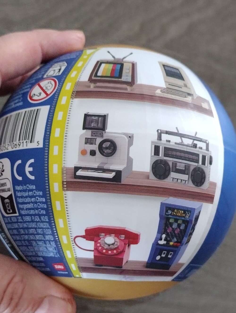 2/$30 Max Retro Building Camera Set 8+ - Picture 5 of 5